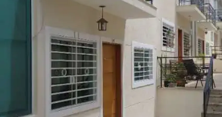 Sobrado com 3 suítes em Condomínio Fechado no Mandaqui