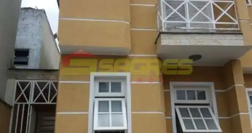 Sobrado com 3 Quartos à Venda, 93m² por R$ 640.000
