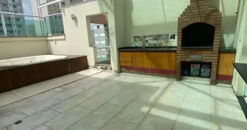 Cobertura com 3 Quartos à Venda, 240m² por R$ 2.200.000