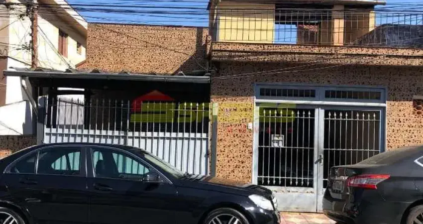 Casa à Venda com aproximadamente 400 m² para rendimento na Vila Leonor- Por R$ 1.200.000,00