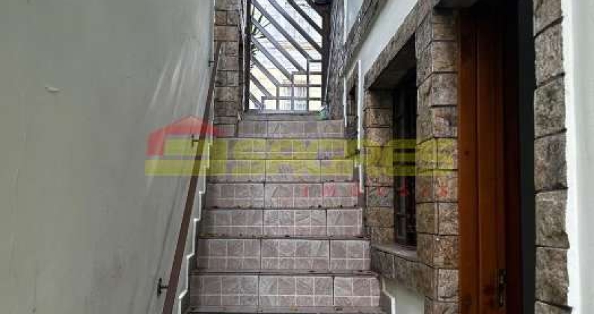 Casa com 2 quartos para alugar na Rua Cássio de Almeida, 20, Vila Guilherme, São Paulo