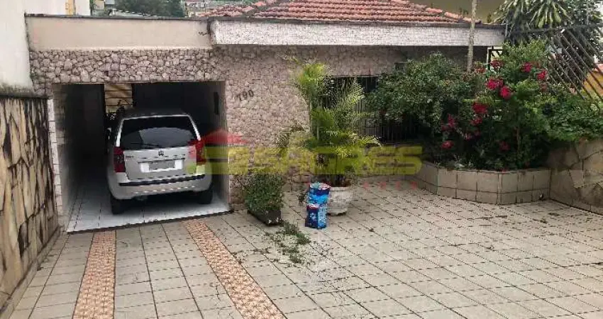 Casa Térrea com 3 Quartos à Venda, 162m² por R$ 670.000