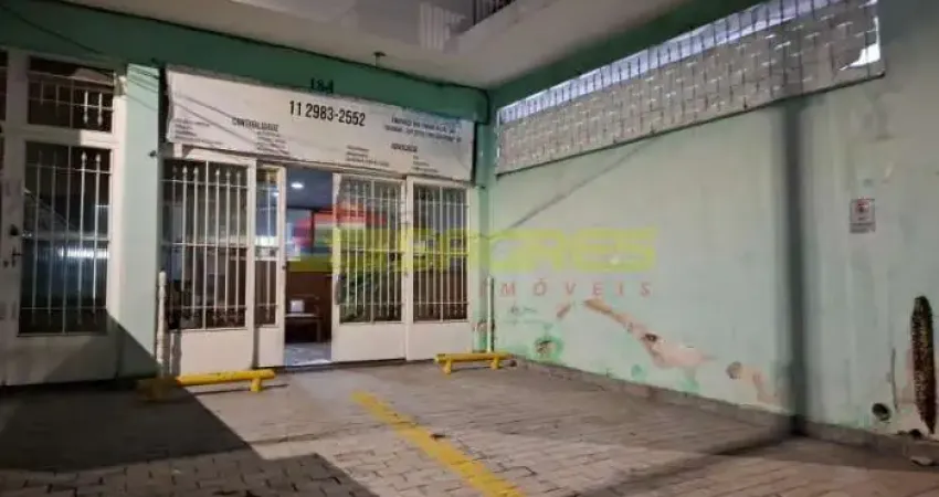 Casa comercial para alugar na Rua Tanque Velho, 184, Vila Nivi, São Paulo