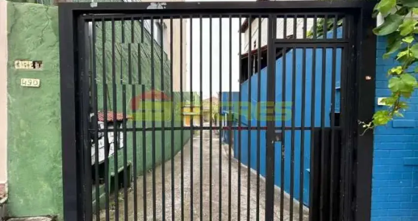 Casa com 2 quartos para alugar na Rua Manuel de Almeida, 490, Vila Guilherme, São Paulo