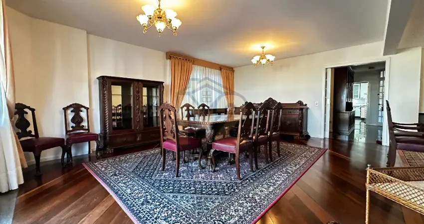 Apartamento com 4 quartos para alugar no Cabral, Curitiba 