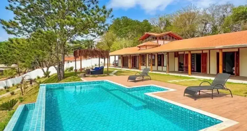 Chácara / sítio com 4 quartos à venda na Água Comprida, Atibaia