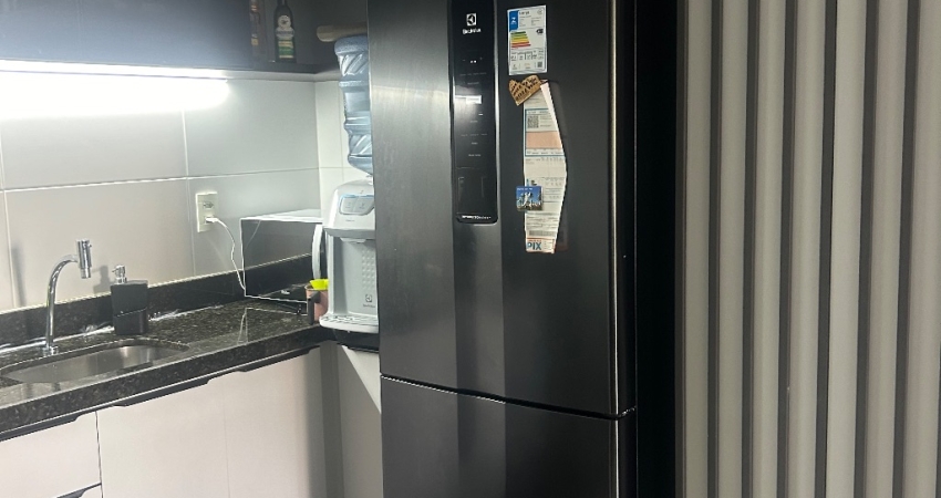 mobiliado pequeno varanda e de luxo
