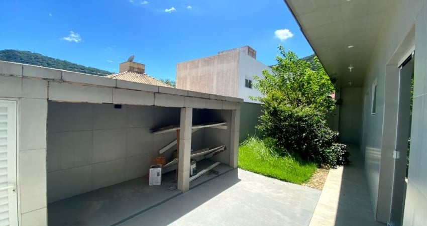 Linda casa no bairro da Barra em BC