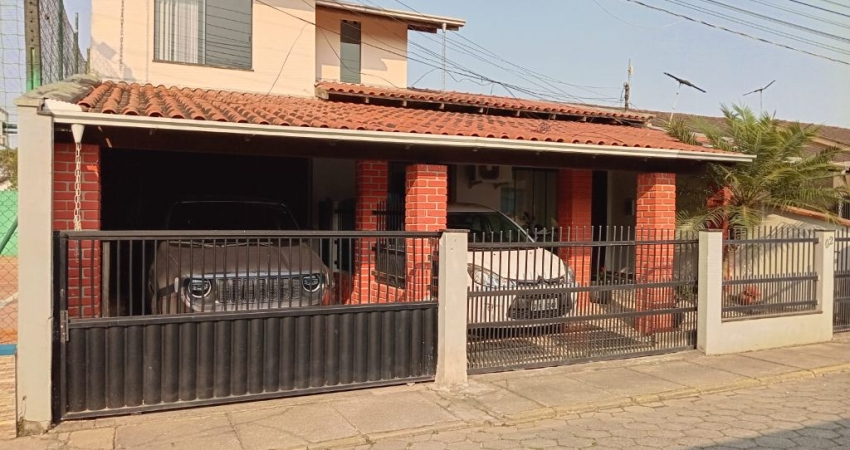 Casa em condomínio bairro Itaipava em Itajaí