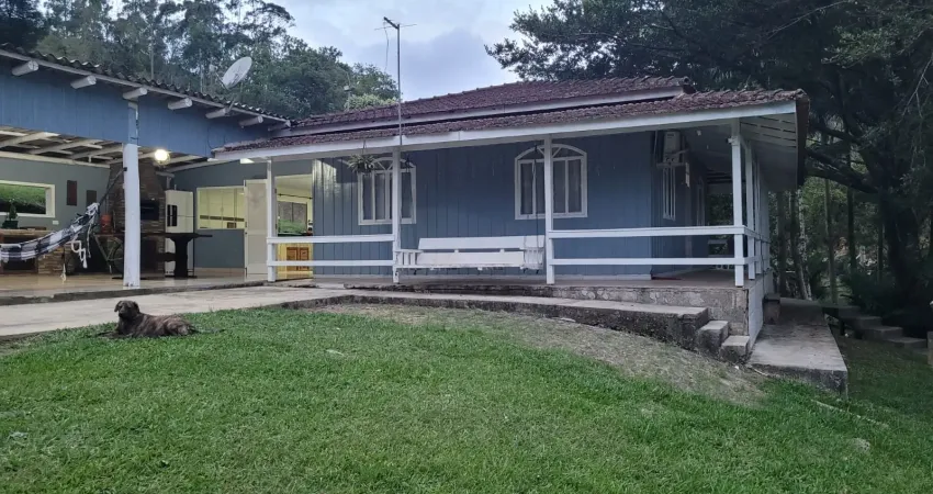 Lindo sitio no Bairro Brilhante entre Itajai e Brusque. Local maravilhoso