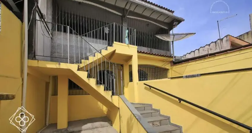 Casa para Venda em Volta Redonda / RJ no bairro Aterrado