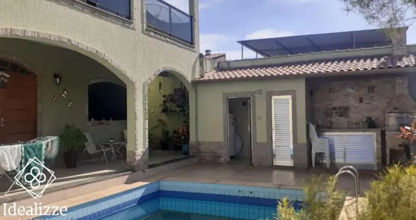 Casa para Venda em Volta Redonda / RJ no bairro Morada da Colina