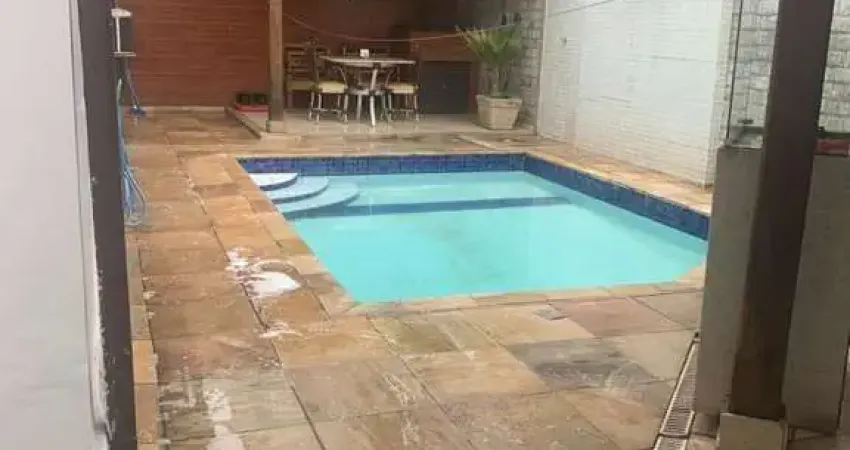 Casa para Venda em Barra Mansa / RJ no bairro Santa Rosa