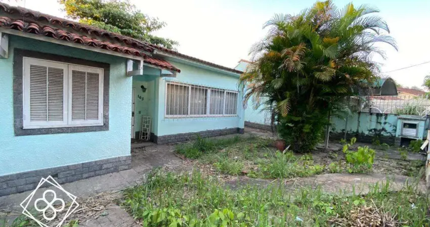 Casa para Venda em Volta Redonda / RJ no bairro Laranjal