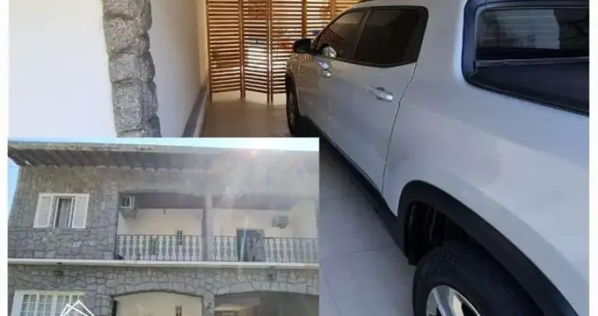 Casa para Venda em Volta Redonda / RJ no bairro Sessenta
