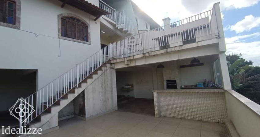 Casa para Venda em Volta Redonda / RJ no bairro Jardim Suiça