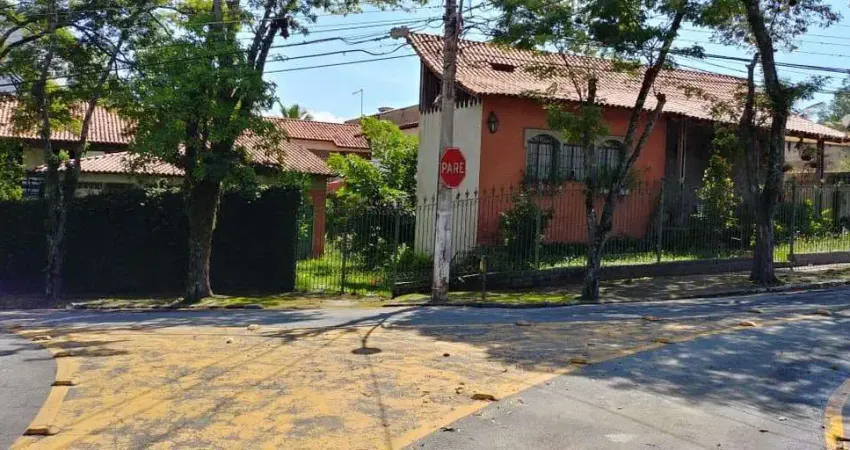 Casa para Venda em Volta Redonda / RJ no bairro Jardim Amália