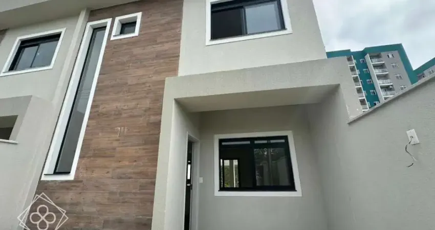 Casa para Venda em Volta Redonda / RJ no bairro Água Limpa