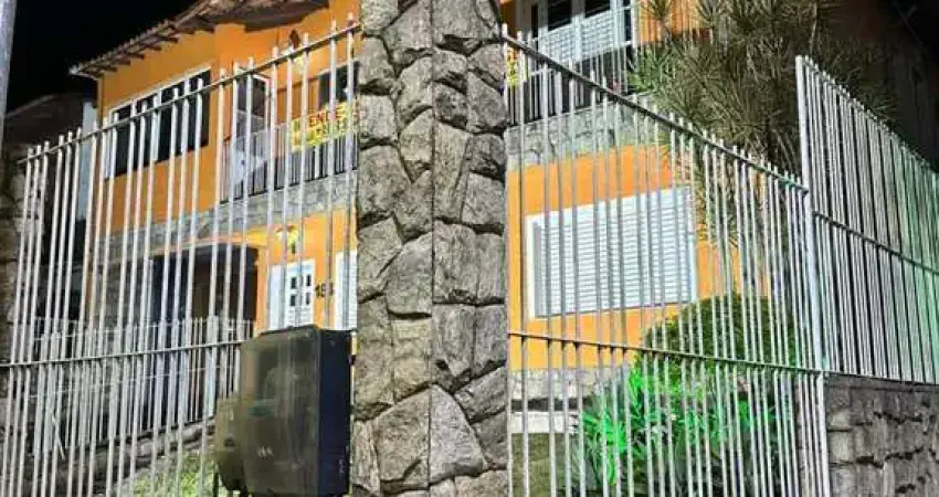 Casa para Venda em Volta Redonda / RJ no bairro Vila Santa Cecília