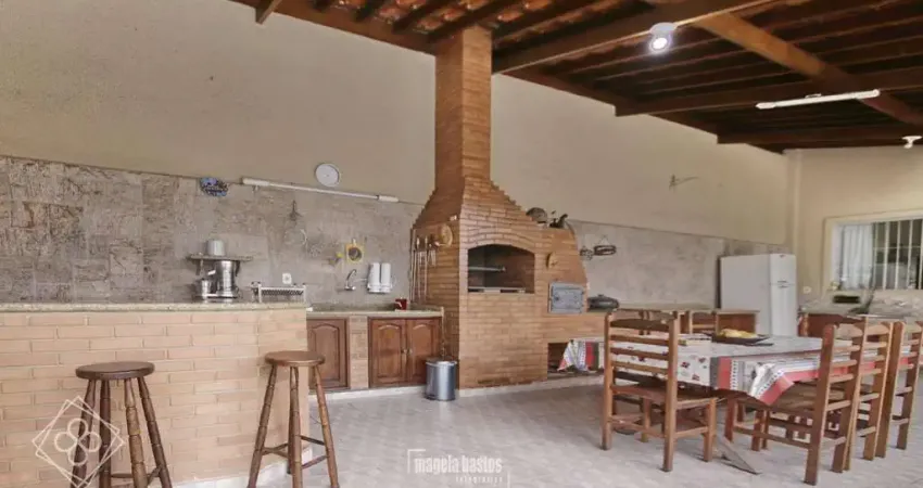 Casa para Venda em Volta Redonda / RJ no bairro Vila Mury