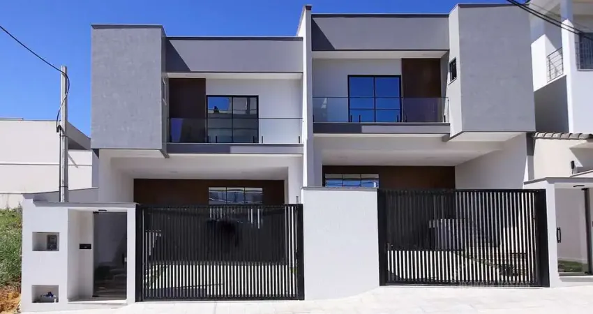 Casa para Venda em Volta Redonda / RJ no bairro Jardim Belvedere