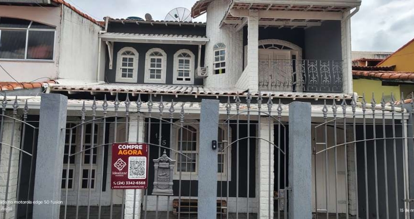 Casa com 4 quartos à venda no Jardim Vila Rica - Tiradentes, Volta Redonda 