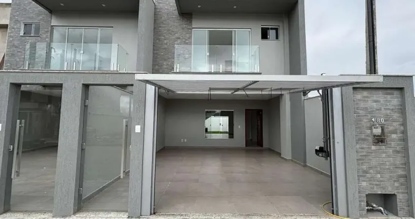 Casa duplex de alto padrão com 3 quartos, 173m² e área gourmet no Bougainville – Volta Redonda/RJ