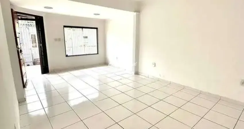 Casa linear com Edícula - bairro Parque das Ilhas - Volta Redonda / RJ