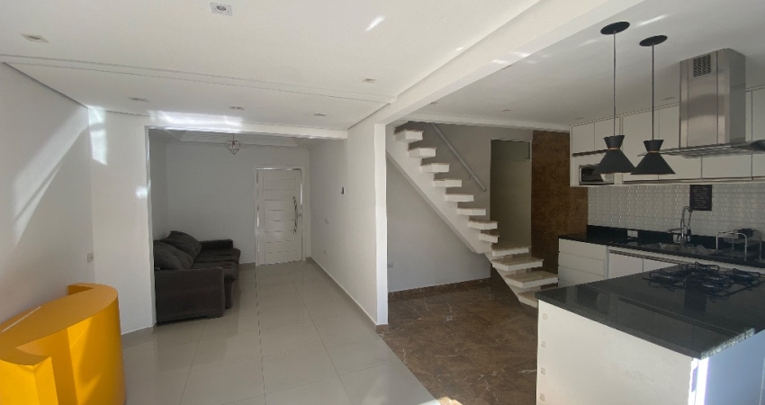 Casa com 5 quartos 2 suítes para Locação