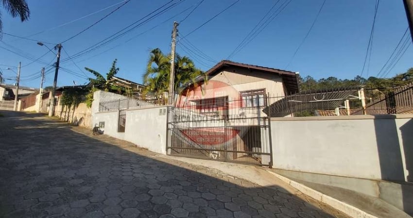 Casa com 8 quartos à venda no Valparaíso, Blumenau 