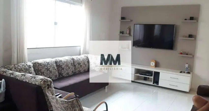 Casa com 3 dormitórios à venda, 200 m² por R$ 750.000,00 - Jardim do Lago - Uberaba/MG