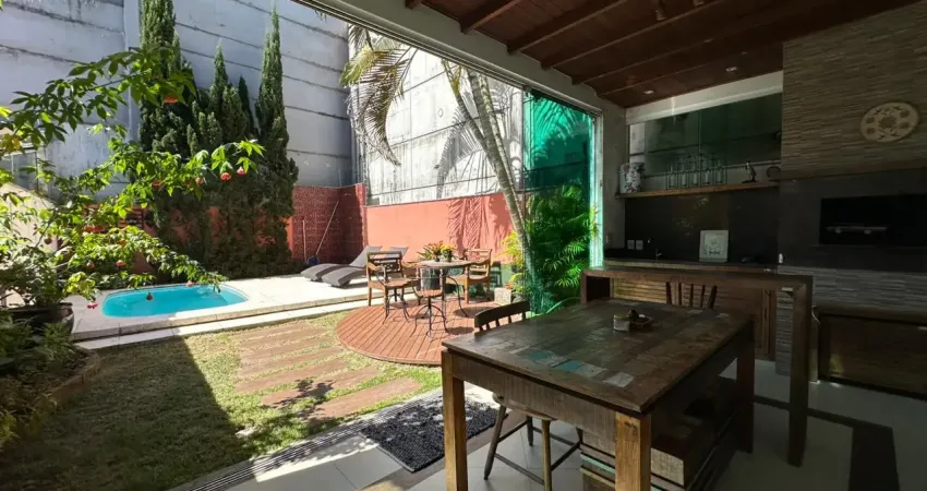 Casa com 3 quartos à venda na Praia dos Amores, Balneário Camboriú 