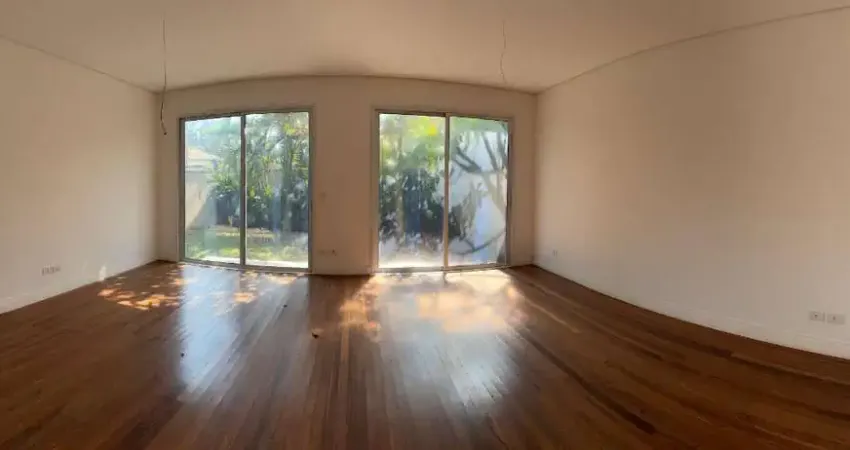 Casa em condomínio para venda com 4 quartos, sendo 4 suítes, 320m²
