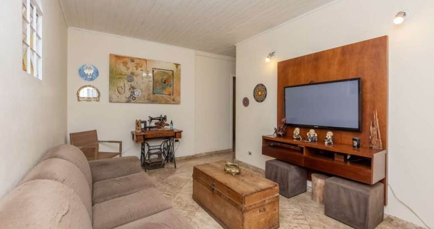 Casa tipo para venda com 3 quartos, sendo 1 suíte, 137m²