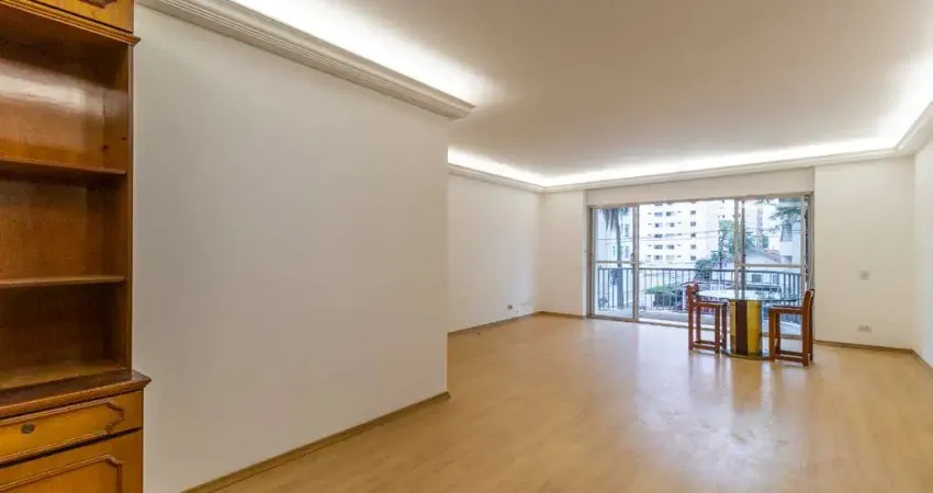 Apartamento tipo para venda em Moema com 3 quartos, sendo 1 suíte, 172m²