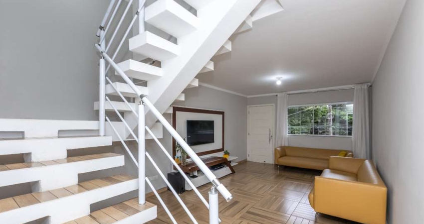 Sobrado para venda com 3 quartos, sendo 1 suíte, 142m²