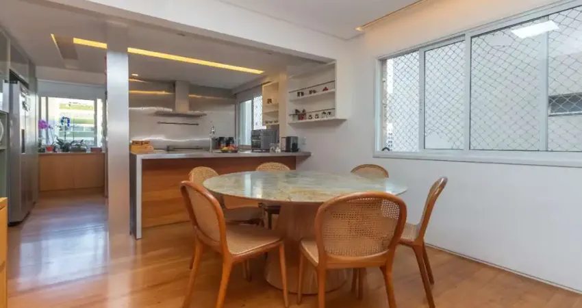 Apartamento para venda em Itaim Bibi com 3 quartos, sendo 1 suíte , 130m²