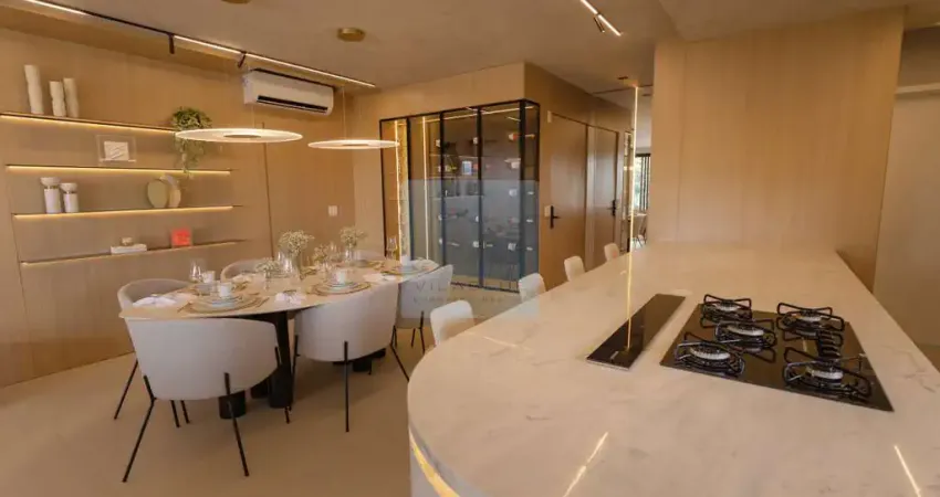 Apartamento Alto Padrão Decorado – 4 Suítes, 261m² Privativos e 4 Vagas – Posição Solar Privilegiada