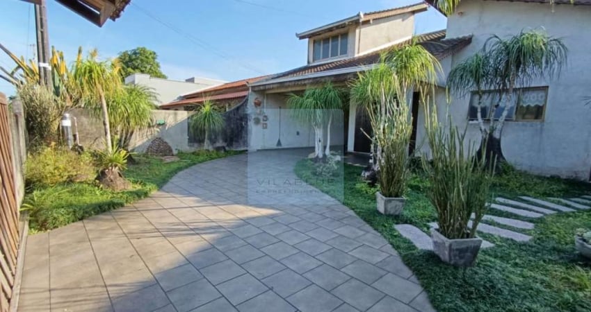 Casa com Piscina a 5 Quadras do Mar em Itapoá – Localização Privilegiada