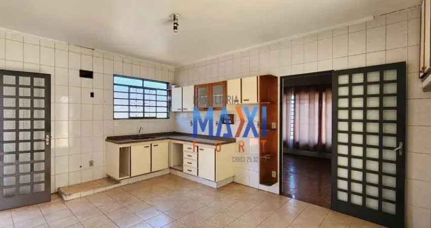 Casa com 3 dormitórios à venda, 173 m² por R$ 650.000 - Vila Marieta - Campinas/SP
