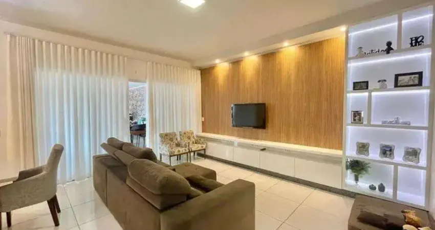 Casa à venda em Rio Verde - GO com churrasqueira na área gourmet, armários embutidos e 4 quartos