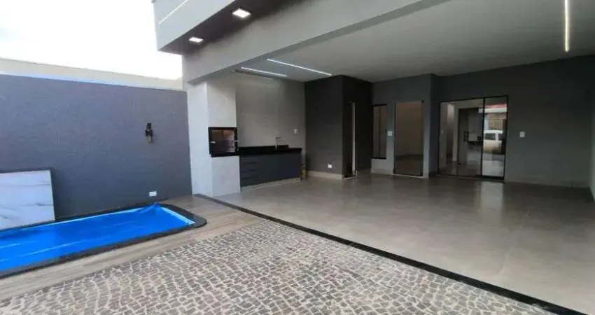 Casa à venda com churrasqueira, piscina, armários e espaço amplo em Rio Verde - GO