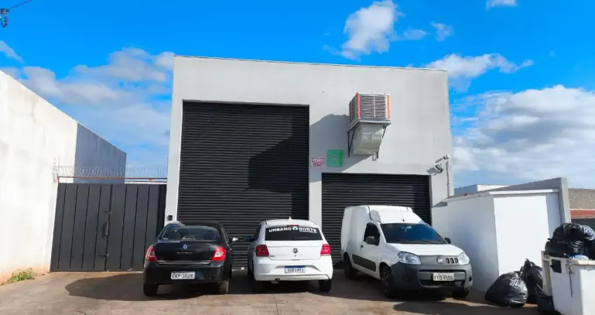 Galpão á venda no Residencial Paineiras Rio Verde Go