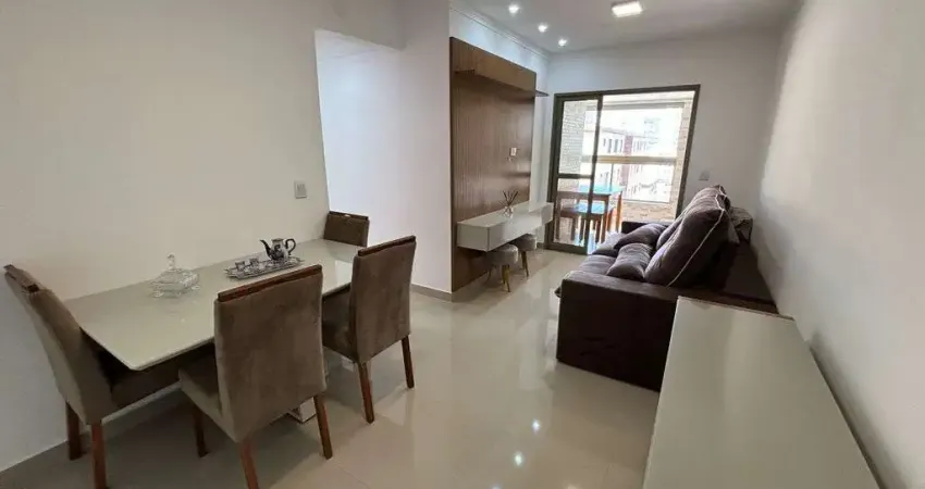 Apartamento à Venda com 2 quartos, 77m²