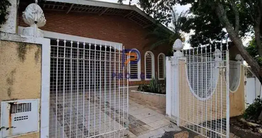 Casa terrea, com 3 quartos, no Jardim Proença.