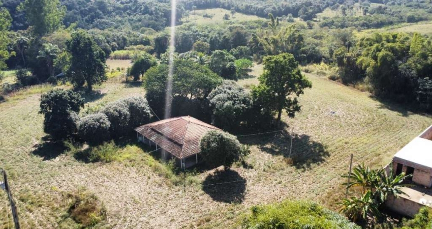 Sítio com 3 dormitórios à venda, 10000 m² por R$ 280.000 - Itaguara - Itaguara/MG