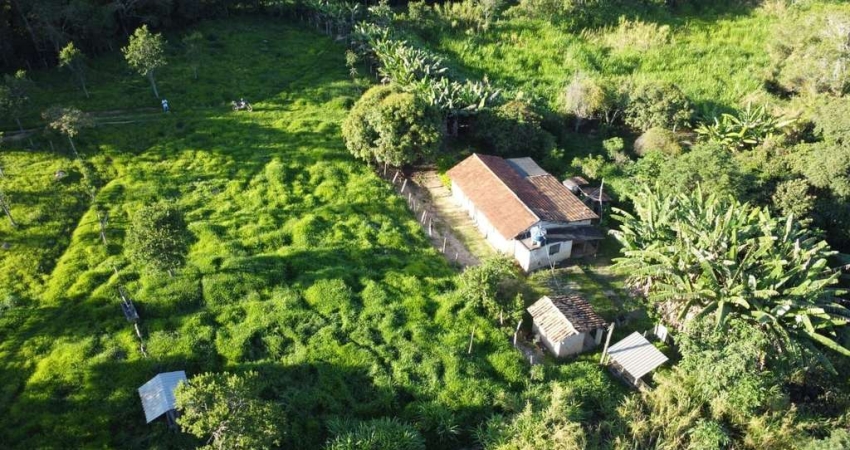 Sítio com 3 dormitórios à venda, 60000 m² por R$ 300 - Area Rural - Carmo do Cajuru/MG