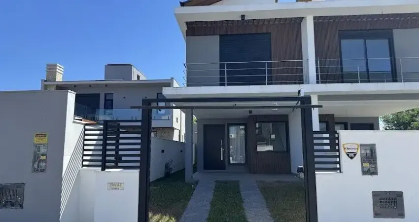 Casa com 3 suítes para Aluguel anual no Campeche Florianópolis SC