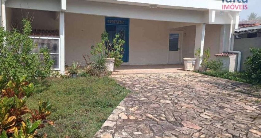 Casa com Piscina a 300m da Praia Martim de Sá – Espaço, Conforto e Excelente Localização!