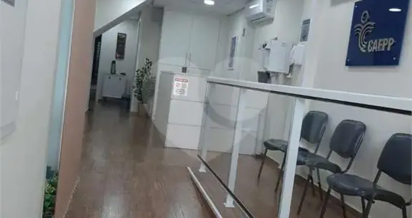 Sobrado à venda ou para locação em Pinheiros - SP